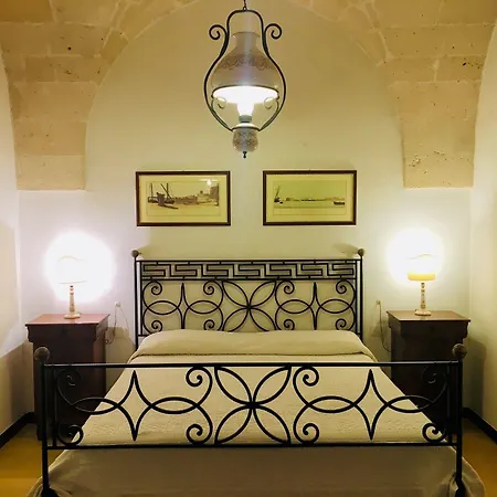 Archidamo Couette-café 3*